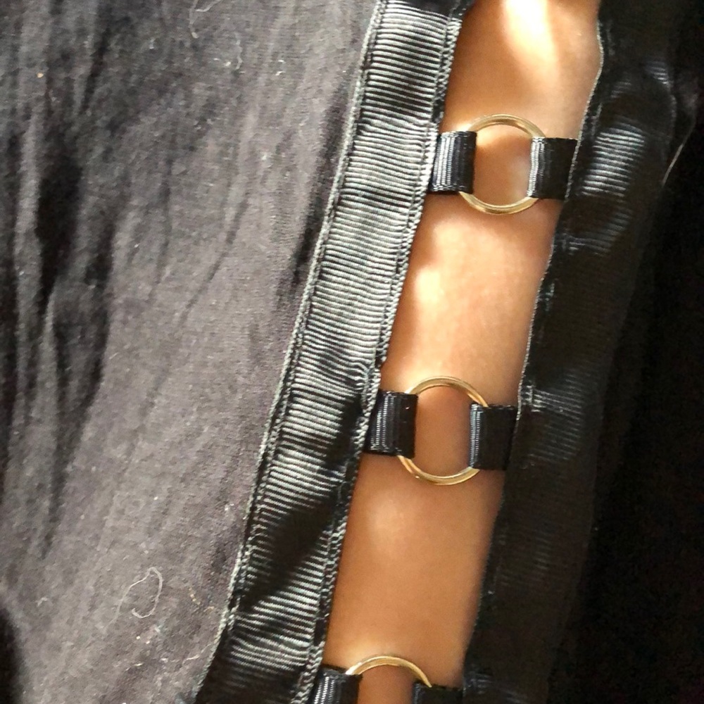 Black sexy basic tee - Picture 2 of 3